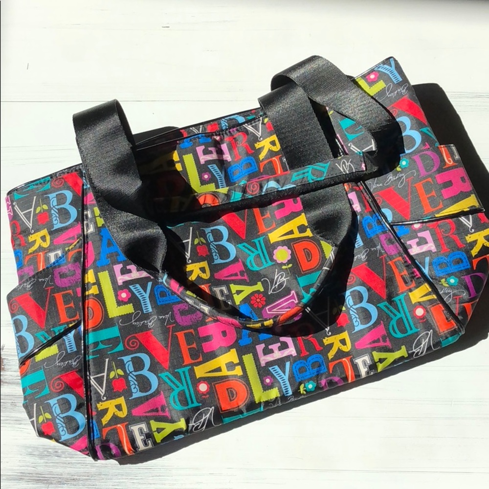 VERA BRADLEY LARGE ZIP TOTE A TO Z FRILLS